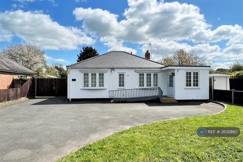 3 bedroom bungalow to rent, Tachbrook Road, Leamington Spa, CV31