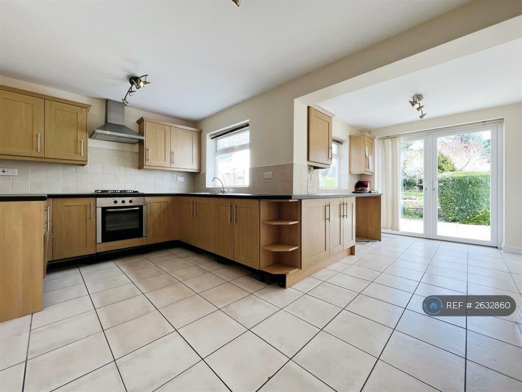 Kitchen - Dining