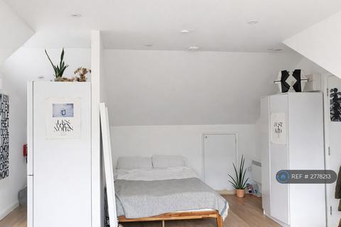 undefined, Goulton Road, London, E5