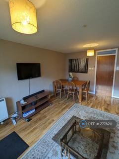 3 bedroom flat to rent, Kennedy Path, Glasgow, G4