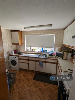 3 bedroom flat to rent, Kennedy Path, Glasgow, G4