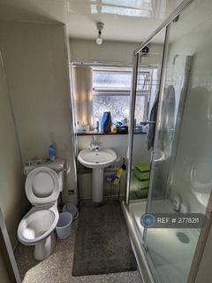 3 bedroom flat to rent, Kennedy Path, Glasgow, G4
