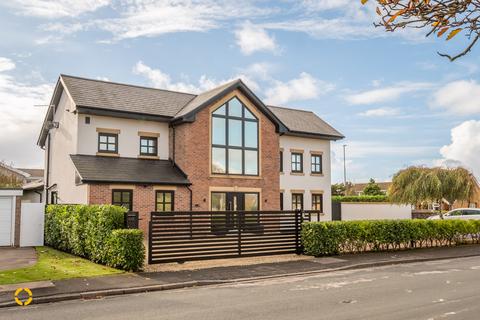 4 bedroom detached house for sale, Hall Park Drive, Ansdell, FY8