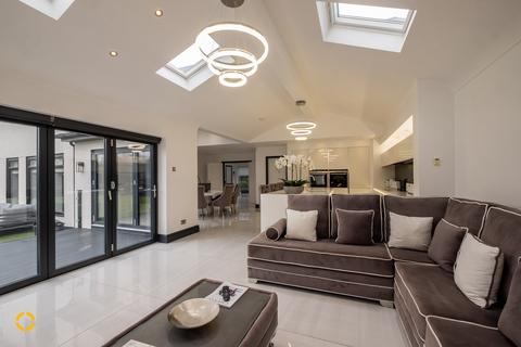 4 bedroom detached house for sale, Hall Park Drive, Ansdell, FY8