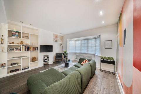 4 bedroom semi-detached house for sale, Crooked Usage,  Finchley,  N3