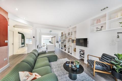 4 bedroom semi-detached house for sale, Crooked Usage,  Finchley,  N3