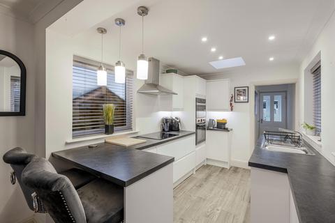 undefined, Woodman Road, Brentwood, CM14