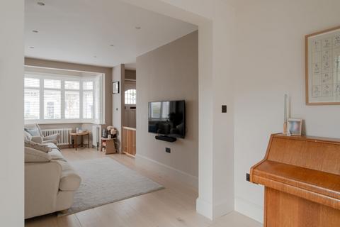 undefined, Leyspring Road, London E11