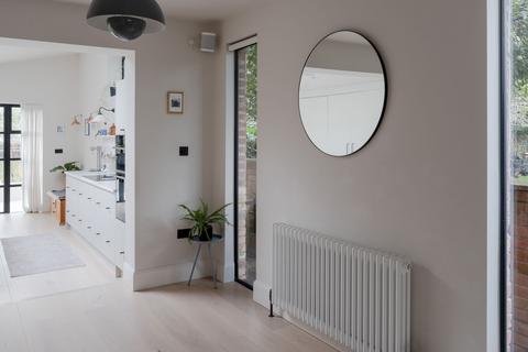 undefined, Leyspring Road, London E11
