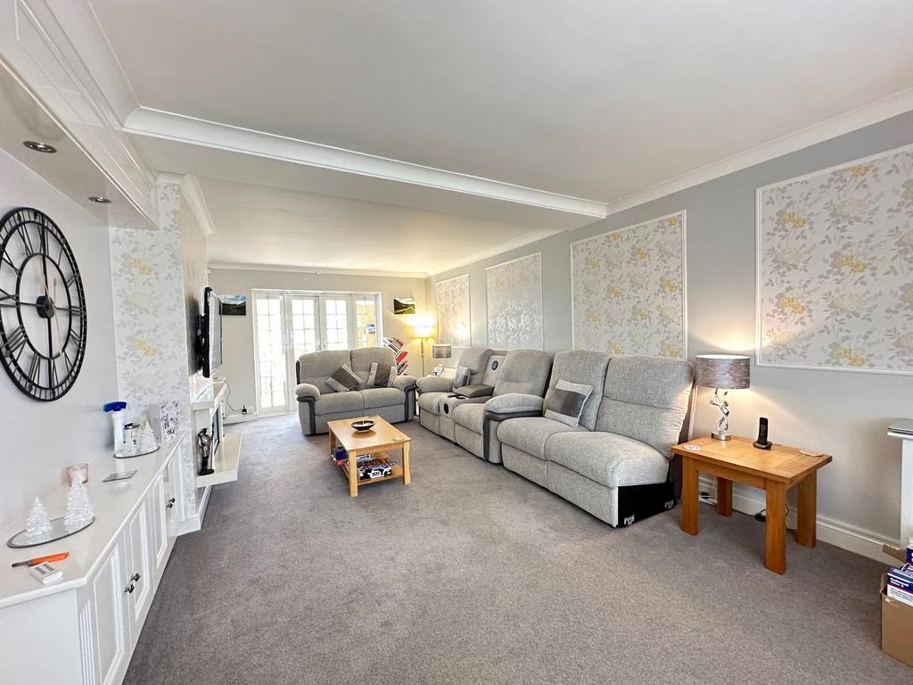 Lounge/Living Room