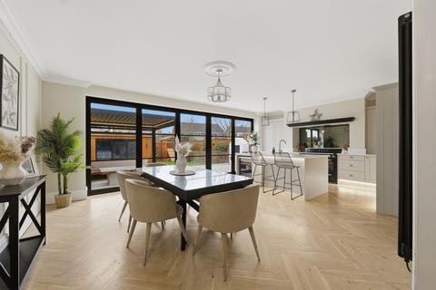 4 bedroom semi-detached house for sale, Kirloe Avenue, Leicester Forest East, LE3
