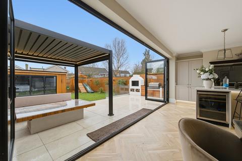 4 bedroom semi-detached house for sale, Kirloe Avenue, Leicester Forest East, LE3