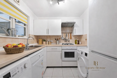 2 bedroom flat for sale, Tudor Court, NW2