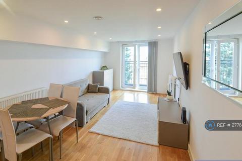 2 bedroom flat to rent, Datchet House, Hounslow, TW4