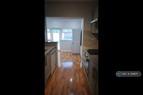 4 bedroom semi-detached house to rent, Exeter Road, London, N9