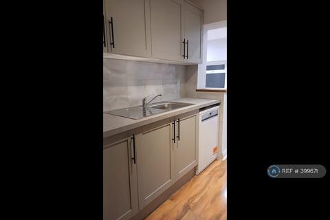 4 bedroom semi-detached house to rent, Exeter Road, London, N9