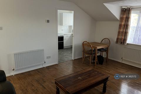 1 bedroom flat to rent, Chequers Close, London, NW9