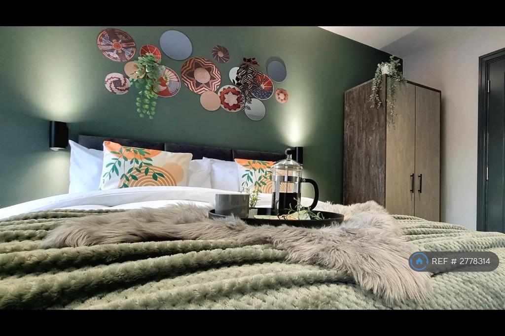 Room5 2