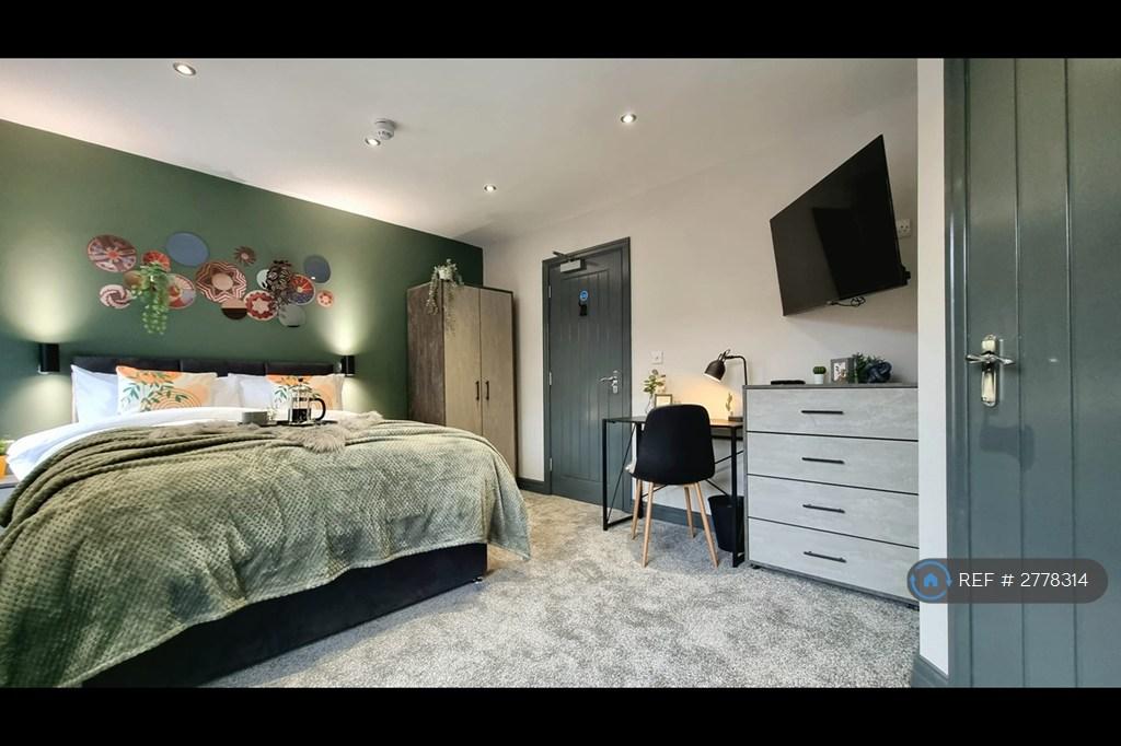 Room5 4