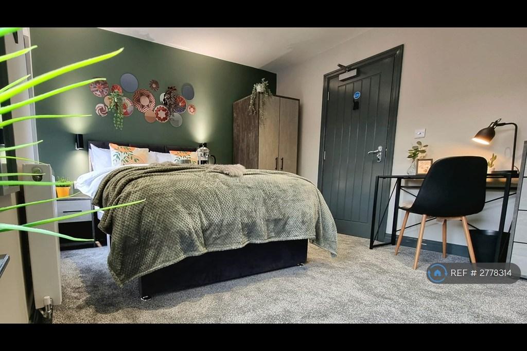 Room5 5