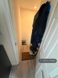 Studio to rent, Wycombe Road, Ilford, IG2