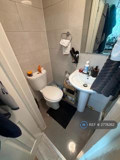 Studio to rent, Wycombe Road, Ilford, IG2