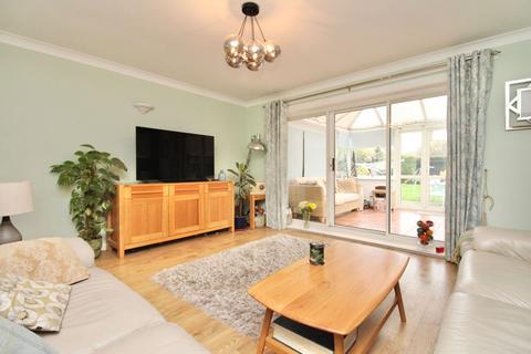 2 bedroom detached bungalow for sale, Northdown Park Road, Margate CT9
