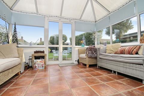 2 bedroom detached bungalow for sale, Northdown Park Road, Margate CT9