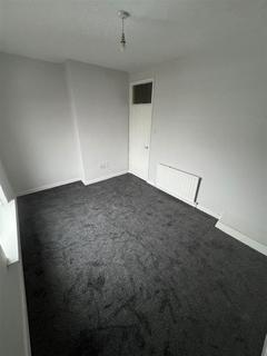 2 bedroom end of terrace house to rent, Craven Street, Ashton-Under-Lyne OL6