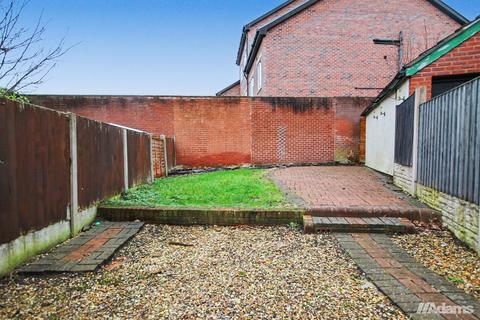 2 bedroom semi-detached house to rent, Dundalk Road, Widnes, WA8 8DF