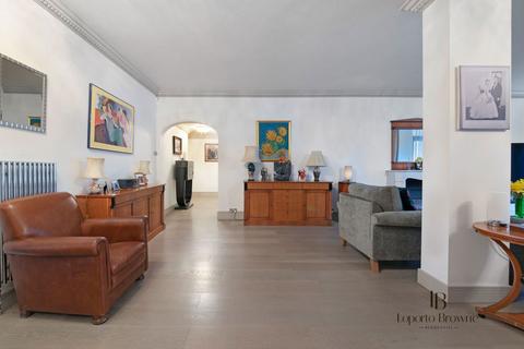 2 bedroom apartment for sale, Prince Albert Road, St John's Wood, NW8