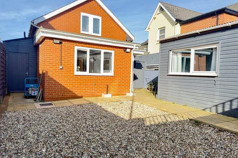 2 bedroom detached house for sale, Chiltern Road, Cheltenham GL52