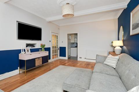 2 bedroom ground floor flat for sale, 12/2 Northfield Avenue, Edinburgh, EH8 7RP