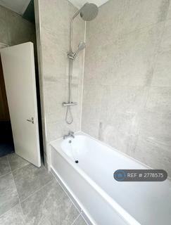 4 bedroom terraced house to rent, Off Ilford Lane, Essex, IG1