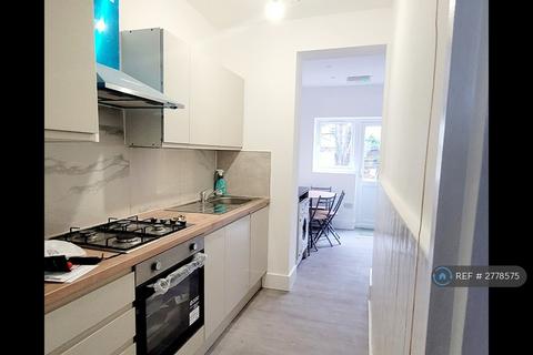 undefined, Off Ilford Lane, Essex, IG1