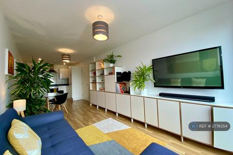 1 bedroom flat to rent, Bloemfontein Road, London, W12
