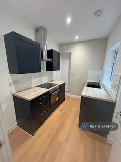 3 bedroom terraced house to rent, Elm Road, St. Helens, WA10