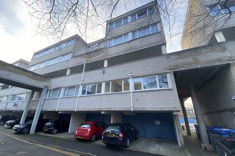 79 , Mountbatten Square, Windsor, Berkshire SL4 1SZ