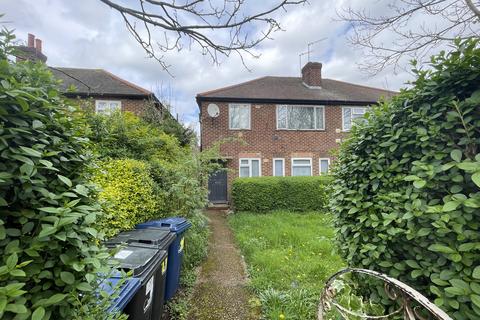 undefined, Western Avenue, Greenford, UB6