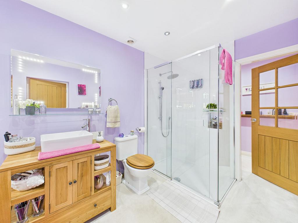 Ensuite