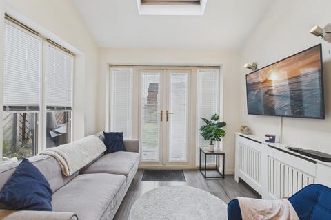 undefined, Pen Lane, Danesmoor