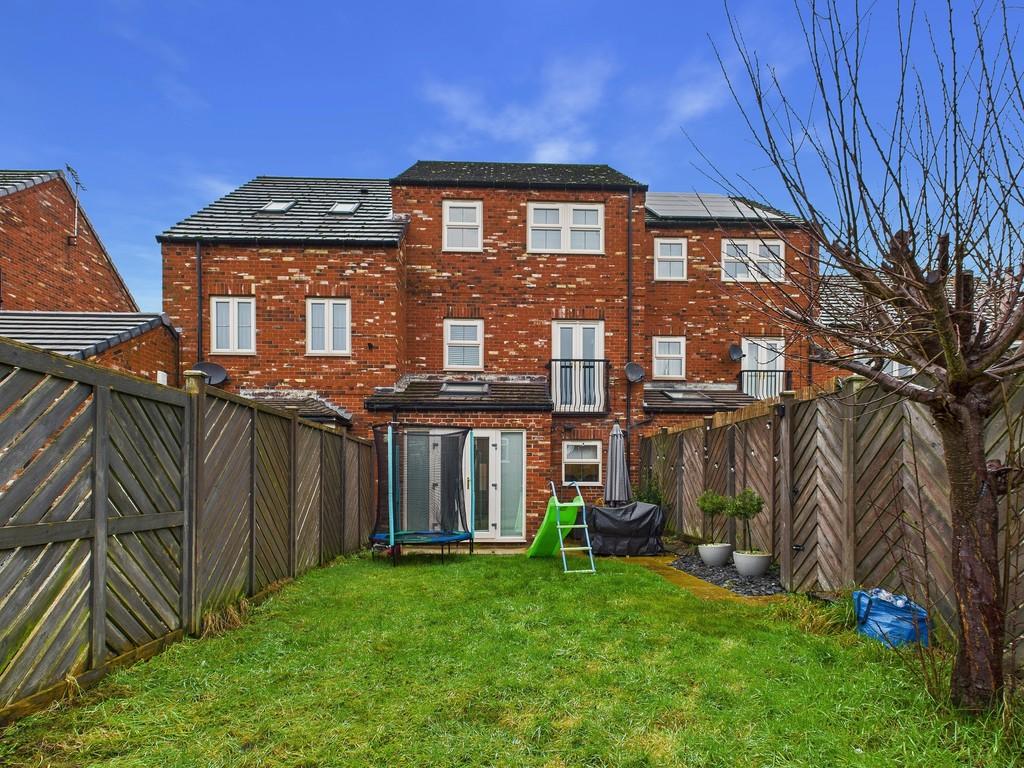 Cam04273 g0 pr0259 still029