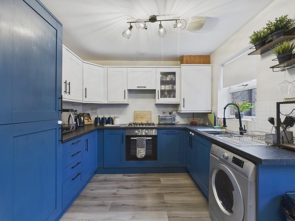 Cam04273 g0 pr0259 still005