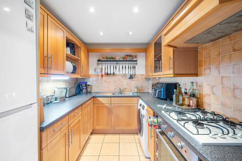 2 bedroom flat to rent, Hill House Mews, Bromley BR2