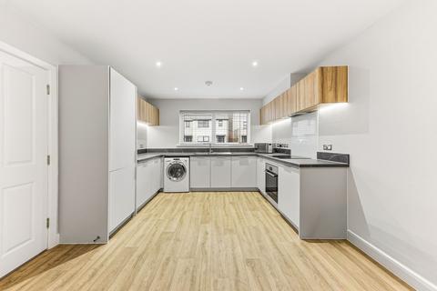 3 bedroom townhouse for sale, Park Meadow Lane, Leeds, LS12