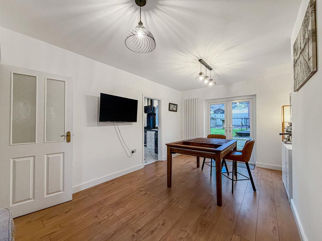 Sitting/Dining Room