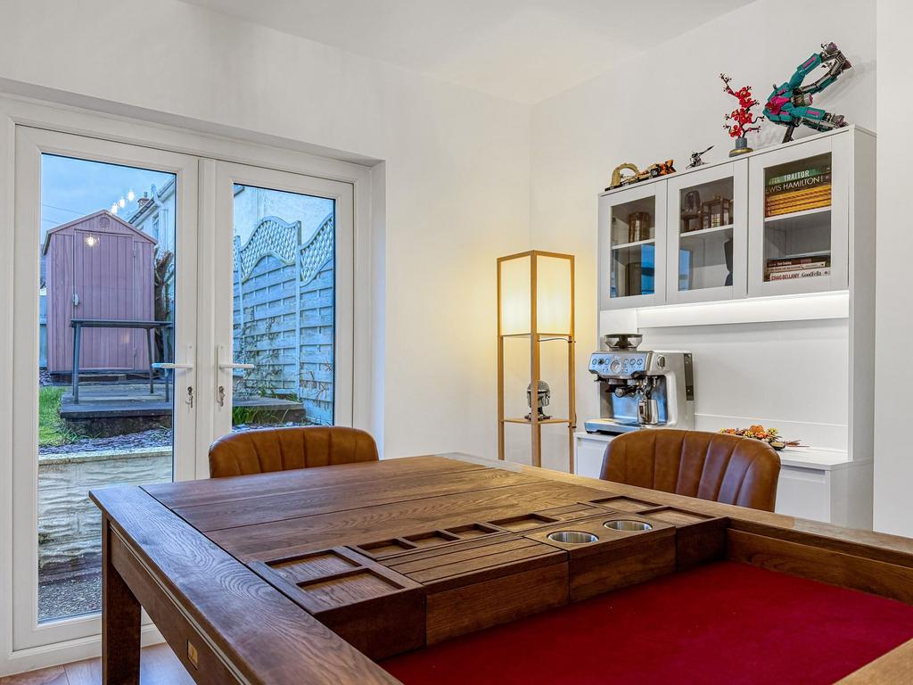 Sitting/Dining Room