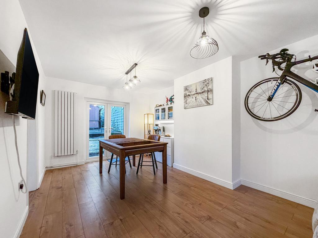 Sitting/Dining Room