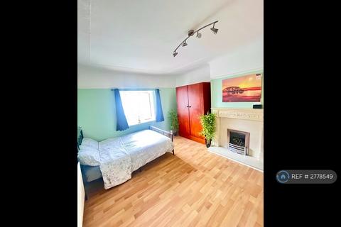undefined, New Chester Road, Wirral, CH62