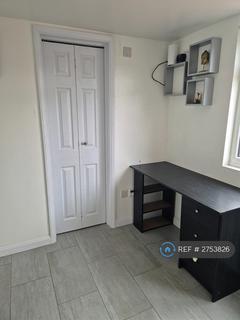 Studio to rent, Earley, Reading, RG6